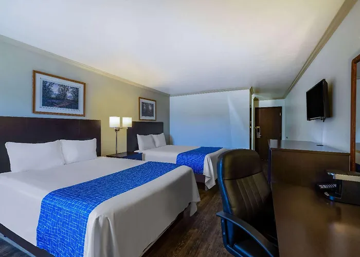 Travelodge By Wyndham Livingston
